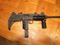 uzi.jpg