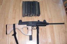 uzi21.JPG